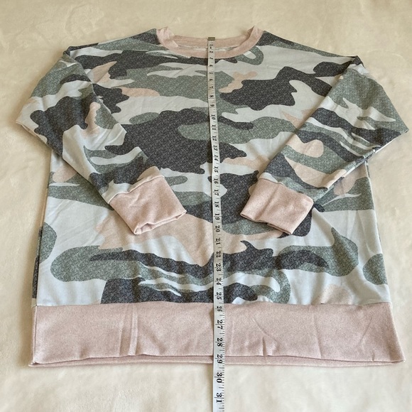 πHPπRESTOCKED Khaki+Green Camouflage Sweatshirt - Picture 8 of 9